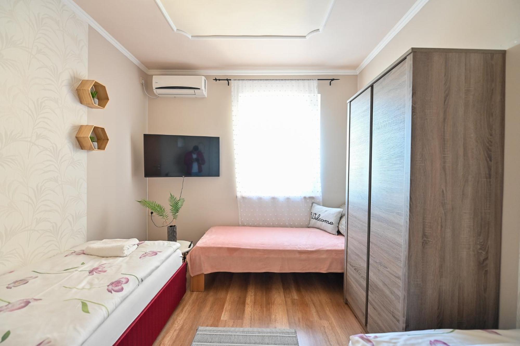 Bellavista 1 Apartman Егер Екстериор снимка