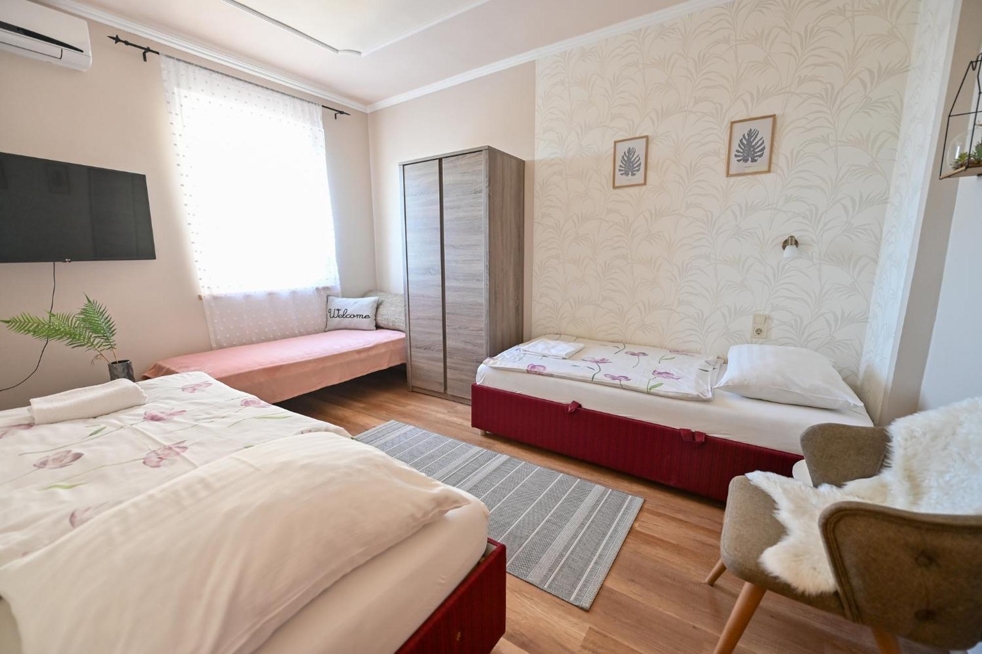 Bellavista 1 Apartman Егер Екстериор снимка