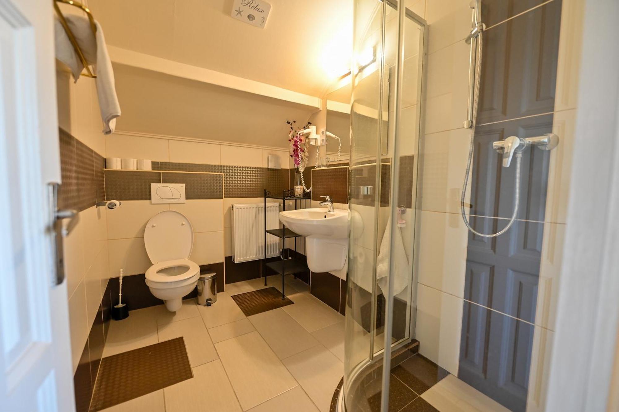 Bellavista 1 Apartman Егер Екстериор снимка