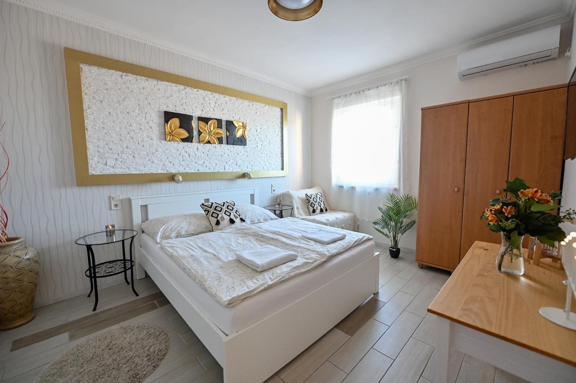 Bellavista 1 Apartman Егер Екстериор снимка