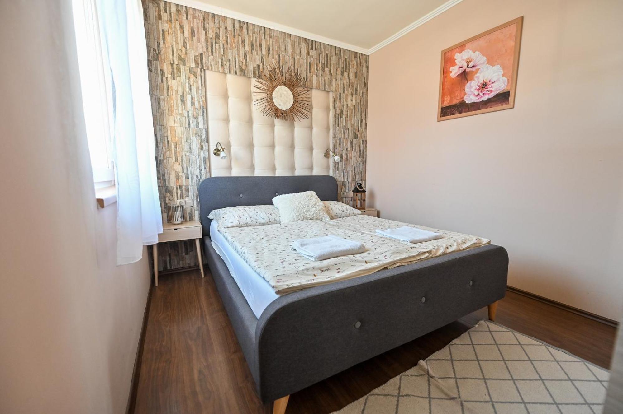 Bellavista 1 Apartman Егер Екстериор снимка