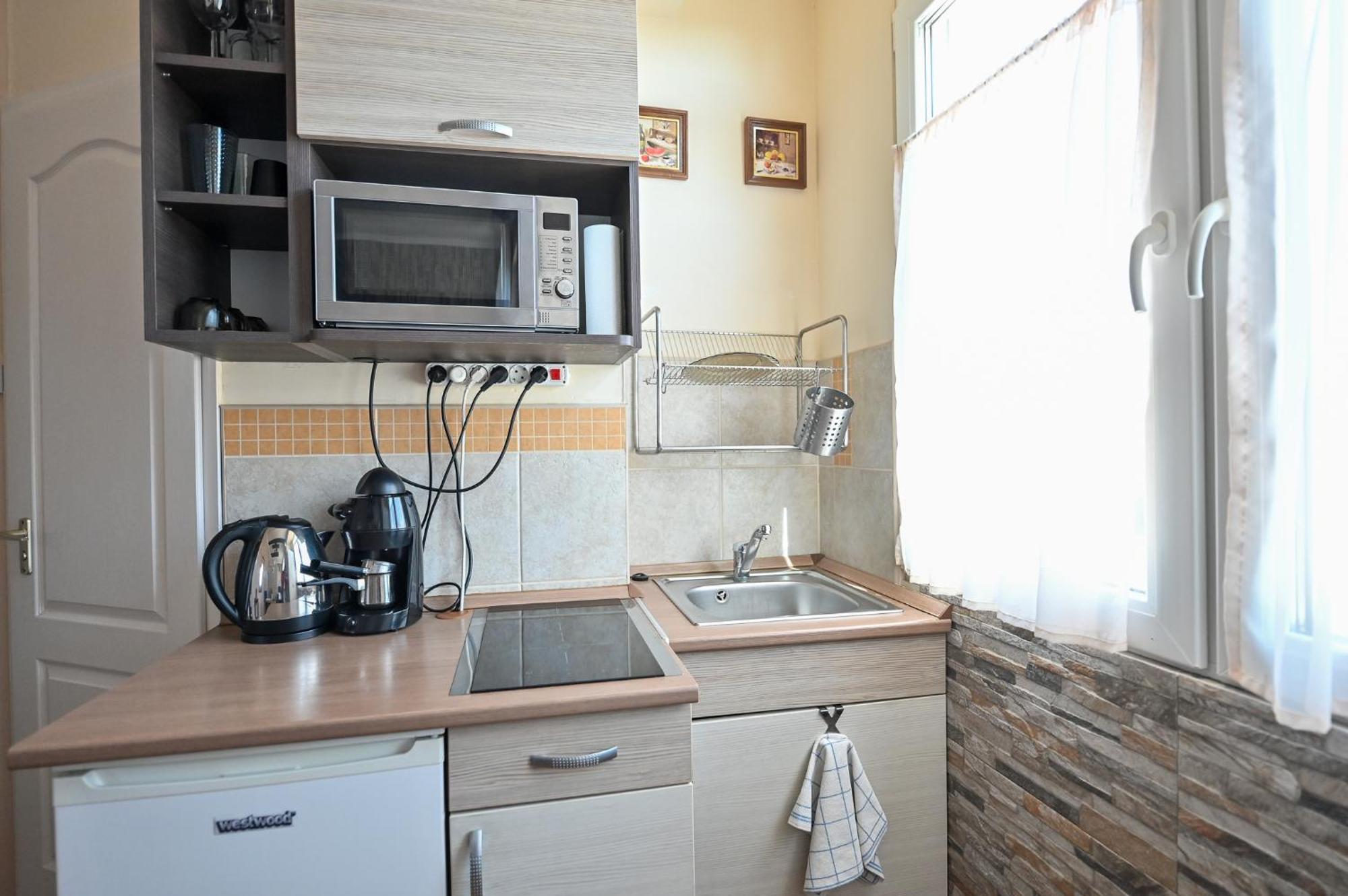 Bellavista 1 Apartman Егер Екстериор снимка