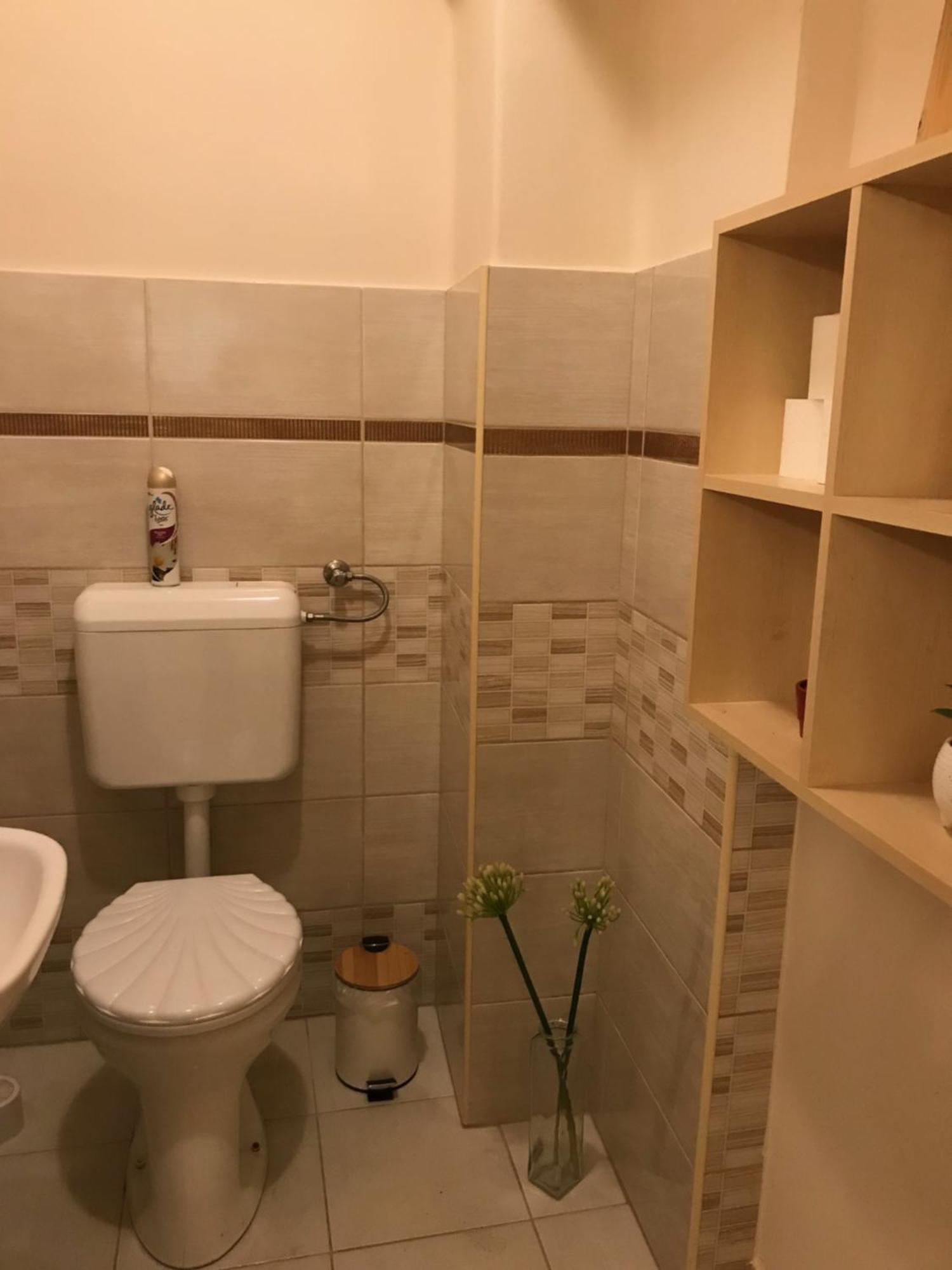 Bellavista 1 Apartman Егер Екстериор снимка